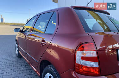 Хэтчбек Skoda Fabia 2008 в 