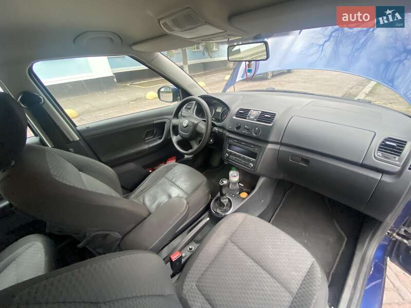 Хэтчбек Skoda Fabia 2010 в Конотопе