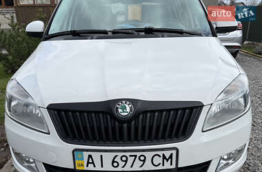 Хэтчбек Skoda Fabia 2011 в 