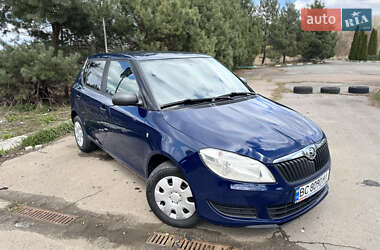 Хэтчбек Skoda Fabia 2014 в 