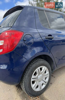 Хэтчбек Skoda Fabia 2014 в 