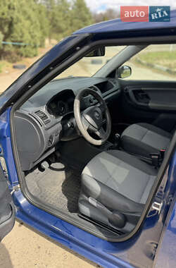 Хэтчбек Skoda Fabia 2014 в 