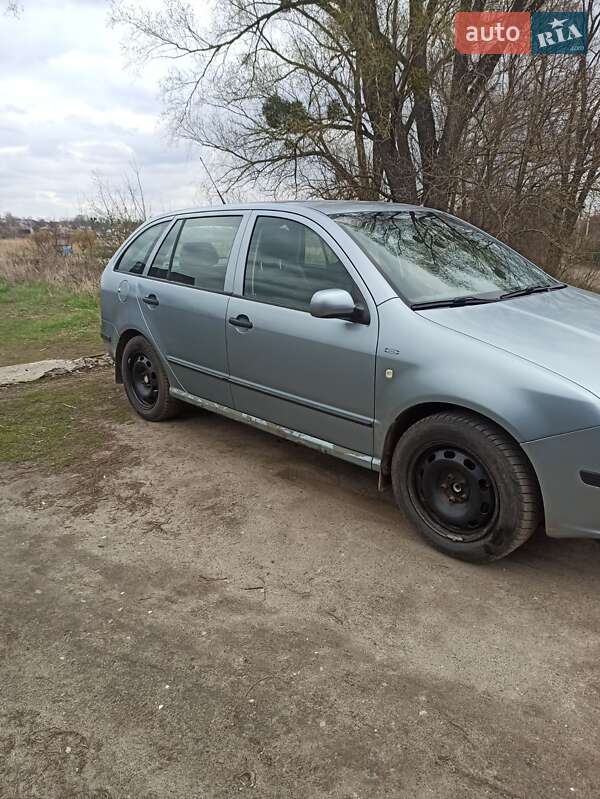 Универсал Skoda Fabia 2004 в Харькове