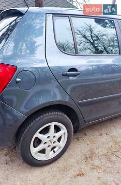 Хэтчбек Skoda Fabia 2009 в 