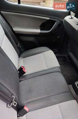 Хэтчбек Skoda Fabia 2009 в 
