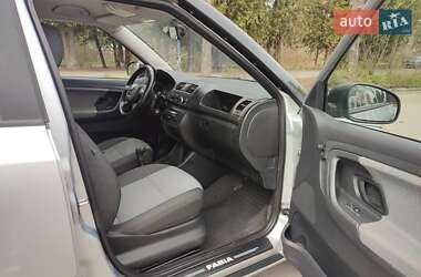Хэтчбек Skoda Fabia 2010 в 