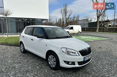 Хэтчбек Skoda Fabia 2013 в 