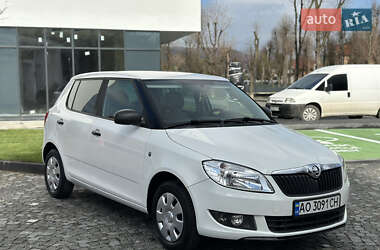 Хэтчбек Skoda Fabia 2013 в 