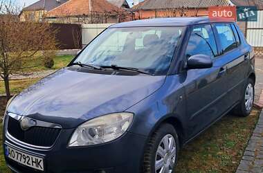 Хэтчбек Skoda Fabia 2007 в 