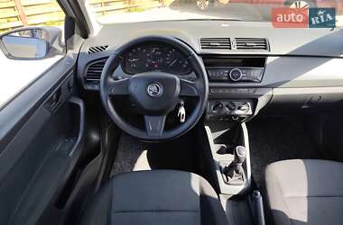 Хетчбек Skoda Fabia 2015 в 