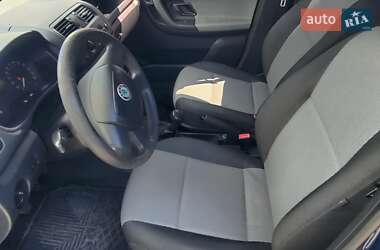 Хетчбек Skoda Fabia 2010 в 