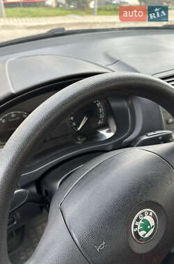 Хетчбек Skoda Fabia 2008 в 