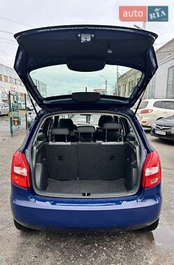 Хэтчбек Skoda Fabia 2013 в 