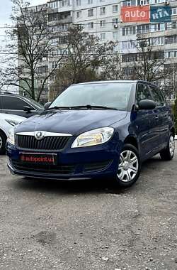 Хэтчбек Skoda Fabia 2013 в 
