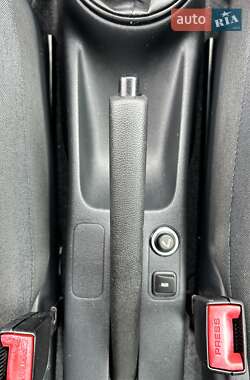 Хэтчбек Skoda Fabia 2013 в 