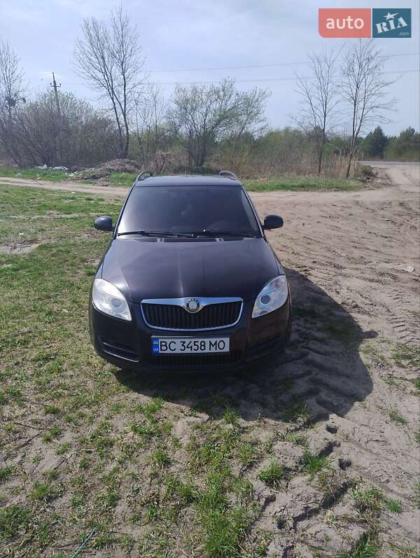 Универсал Skoda Fabia 2009 в Жовкве