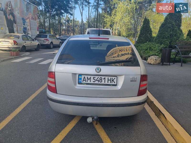 Універсал Skoda Fabia 2005 в Звягелі