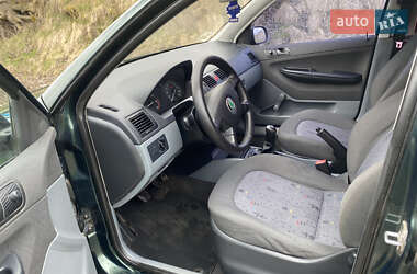 Универсал Skoda Fabia 2003 в 