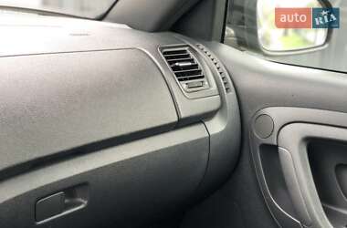 Хэтчбек Skoda Fabia 2011 в 