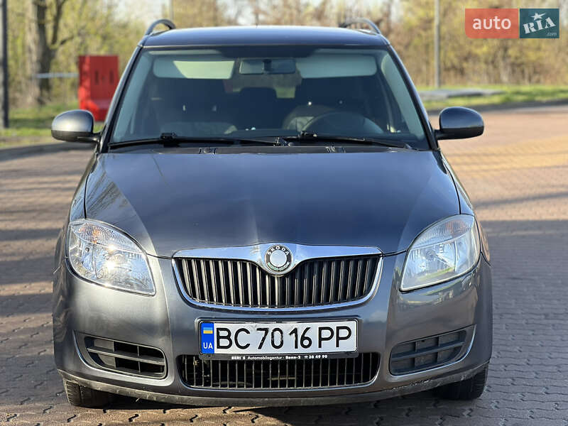 Универсал Skoda Fabia 2010 в 