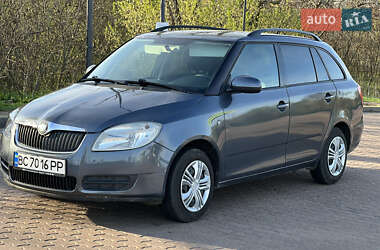 Универсал Skoda Fabia 2010 в 
