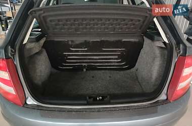 Хэтчбек Skoda Fabia 2006 в 