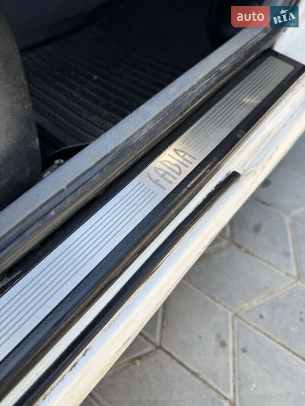 Універсал Skoda Fabia 2001 в Подільську