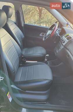 Хэтчбек Skoda Fabia 2008 в 