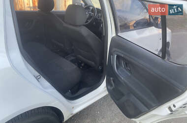 Хэтчбек Skoda Fabia 2010 в 