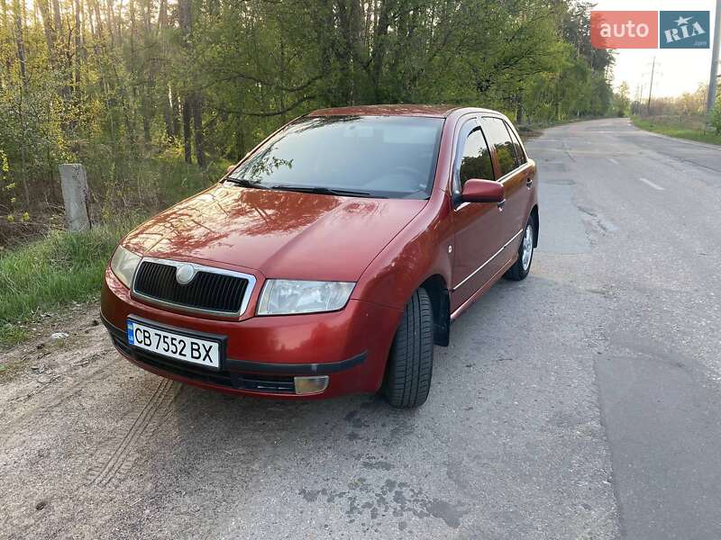 Хэтчбек Skoda Fabia 2003 в Чернигове