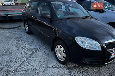 Универсал Skoda Fabia 2009 в Луцке