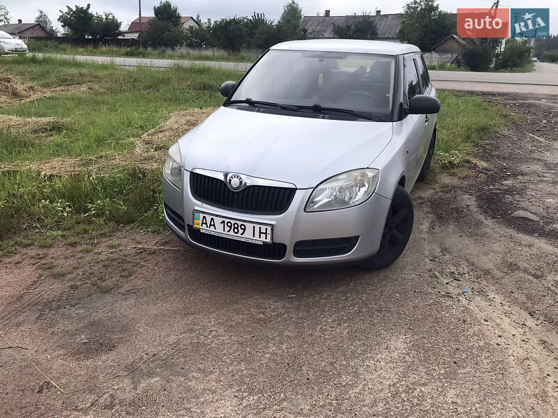 Хетчбек Skoda Fabia 2008 в Житомирі фото 3 Хетчбек Skoda Fabia 2008 в Житомирі