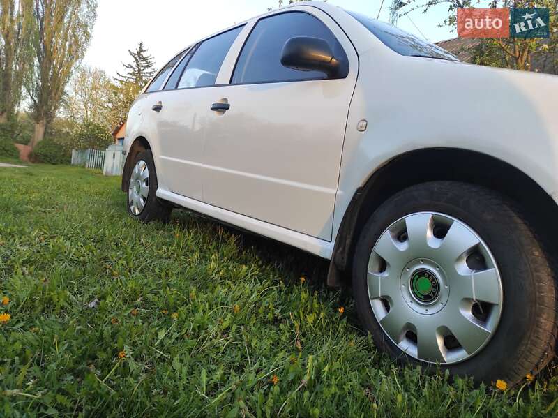 Універсал Skoda Fabia 2005 в Києві