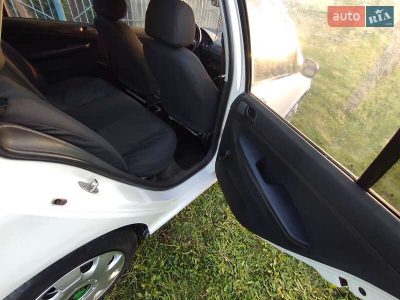 Універсал Skoda Fabia 2005 в Києві