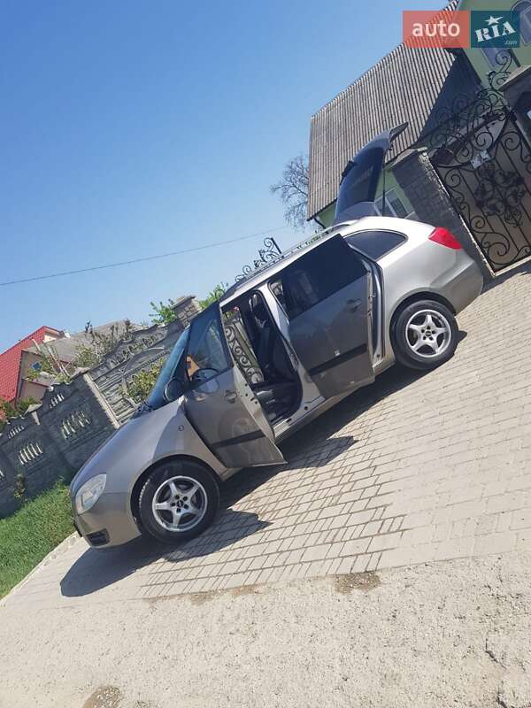 Универсал Skoda Fabia 2008 в Черновцах