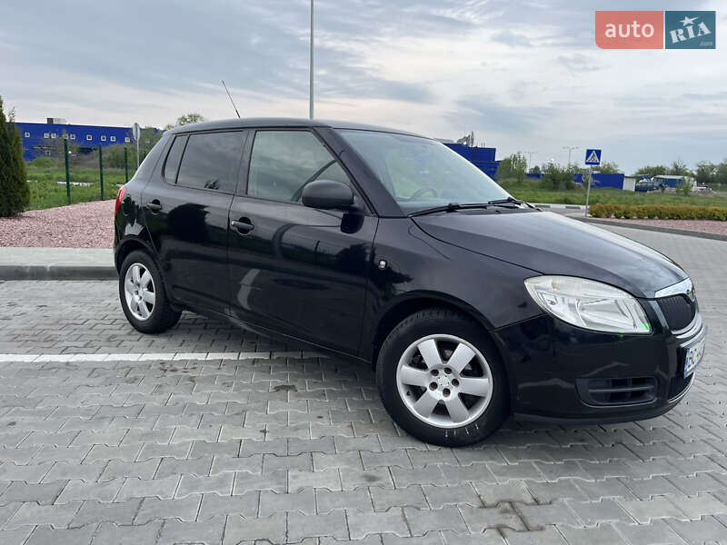 Хетчбек Skoda Fabia 2009 в Стрию
