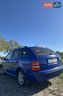 Універсал Skoda Fabia 2002 в Старій Синяві
