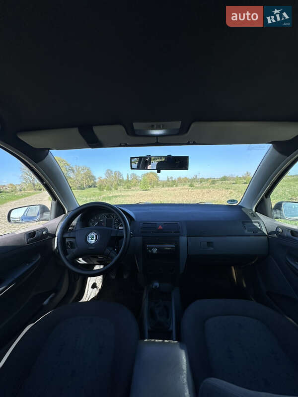 Універсал Skoda Fabia 2002 в Старій Синяві