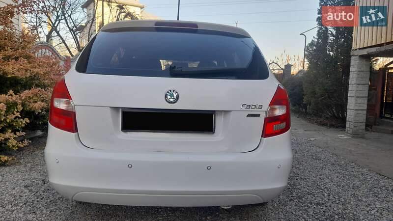 Універсал Skoda Fabia 2011 в Івано-Франківську