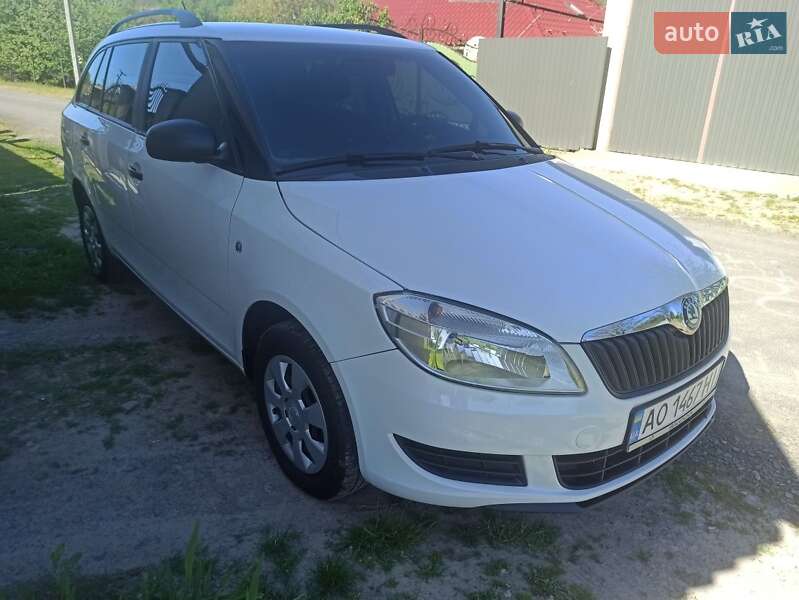 Універсал Skoda Fabia 2012 в Мукачевому