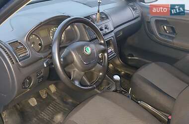 Хэтчбек Skoda Fabia 2010 в 