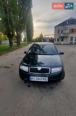 Хэтчбек Skoda Fabia 2002 в 