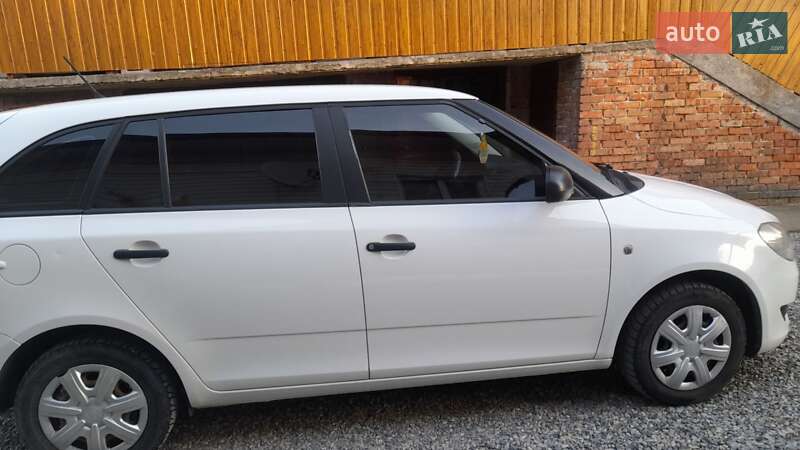 Універсал Skoda Fabia 2011 в Івано-Франківську