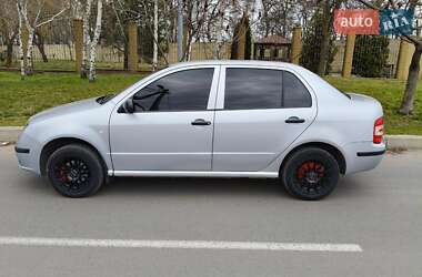 Седан Skoda Fabia 2007 в 
