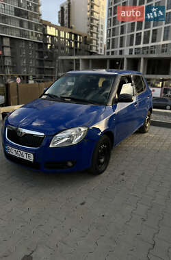 Хэтчбек Skoda Fabia 2008 в 