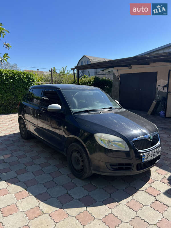 Хэтчбек Skoda Fabia 2007 в Запорожье