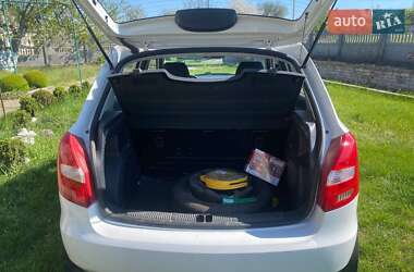 Хэтчбек Skoda Fabia 2010 в 
