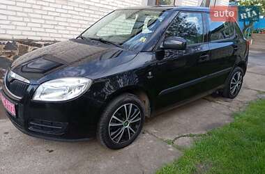 Хэтчбек Skoda Fabia 2008 в Луцке