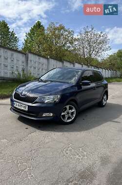 Хэтчбек Skoda Fabia 2016 в 