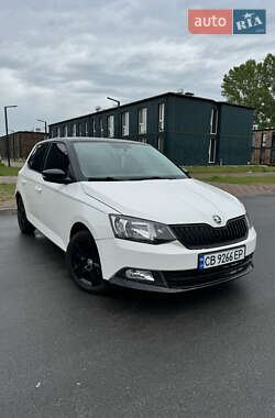 Хэтчбек Skoda Fabia 2015 в 